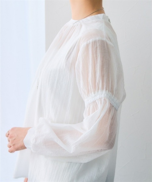7days Life Styling(セブンデイズライフスタイリング)の「シアーストライプボリューム袖ブラウス(シャツ/ブラウス・レディース・オフホワイト/ブラック・S/3L/LL/L/M)」の19枚目の写真