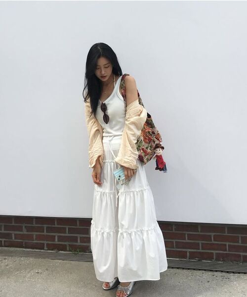 NAKED SURF CLUB（ネイキッドサーフクラブ）の「シャーリングティアードロングスカート（ホワイト）（スカート・レディース・その他・SMALL/MEDIUM）」の13枚目の写真