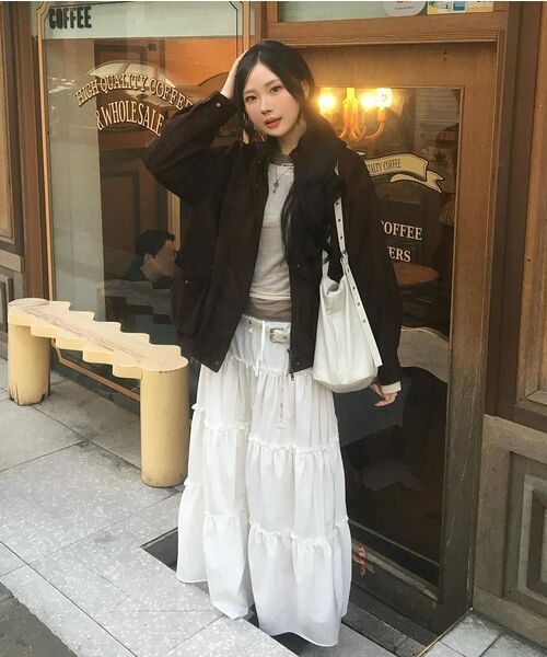 NAKED SURF CLUB（ネイキッドサーフクラブ）の「シャーリングティアードロングスカート（ホワイト）（スカート・レディース・その他・SMALL/MEDIUM）」の5枚目の写真
