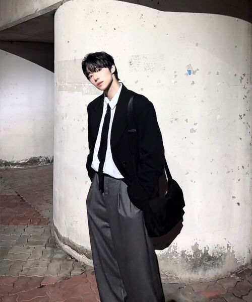 PRAIRIE(KR)(プレーリー)の「ストライプワイドスラックス(グレー)(スラックス・メンズ・その他・SMALL/MEDIUM/LARGE)」の2枚目の写真