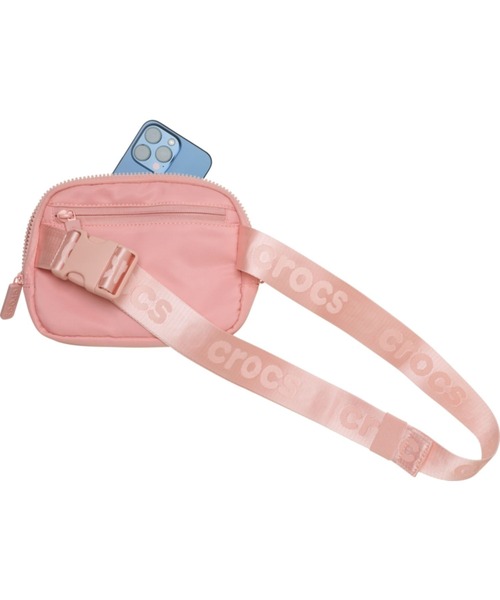 crocs（クロックス）の「クロックス クラシック ベルト バッグ / Crocs Classic Belt Bag（ボディバッグ/ウエストポーチ・レディース・ベビーピンク/ブラック/ホワイト・ONE SIZE）」の15枚目の写真