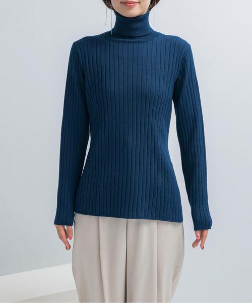 URBAN RESEARCH ROSSO WOMEN(アーバンリサーチ ロッソ)の「エクストラファインリブタートルニット(ニット/セーター・レディース・オリーブ/オフホワイト/ロイヤルブルー・FREE)」の10枚目の写真