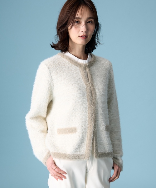 A/C DESIGN BY ALPHA CUBIC（エーシーデザインバイアルファキュービック）の「バイカラーフェザーニットカーディガン（カーディガン/ボレロ・レディース・ベージュ/ネイビー・L/M）」の3枚目の写真