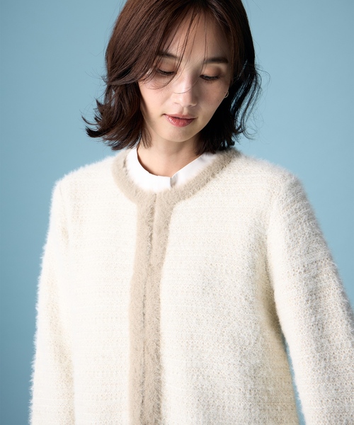 A/C DESIGN BY ALPHA CUBIC（エーシーデザインバイアルファキュービック）の「バイカラーフェザーニットカーディガン（カーディガン/ボレロ・レディース・ベージュ/ネイビー・L/M）」の13枚目の写真