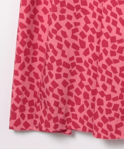 Ray BEAMS（レイビームス）の「RBS / スクエアプリント ギャザー マキシスカート（スカート・レディース・ピンク/ネイビー・1/0）」の15枚目の写真