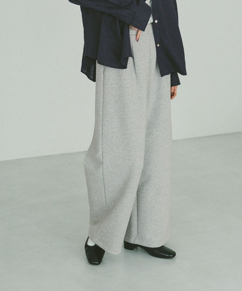 GLOBAL WORK(グローバルワーク)の「ダンボールワイドパンツ/636485(スウェットパンツ・レディース・ブラック/グレー・MEDIUM/LARGE)」の22枚目の写真