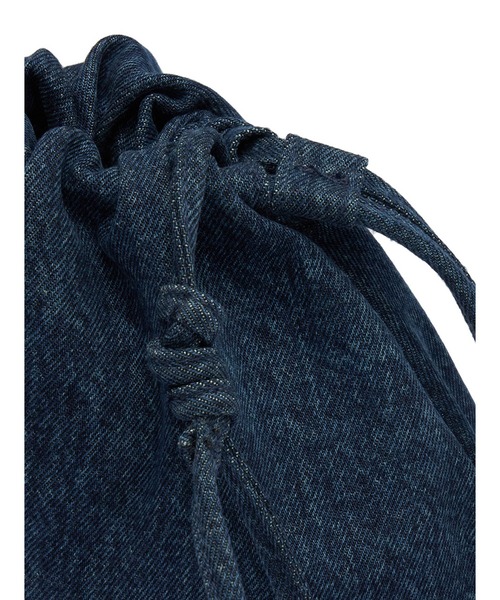 Levi's(リーバイス)の「Levi's/リーバイス イザベル クロスボディバッグ(ボディバッグ/ウエストポーチ・レディース・ダークインディゴブルー・OS)」の6枚目の写真