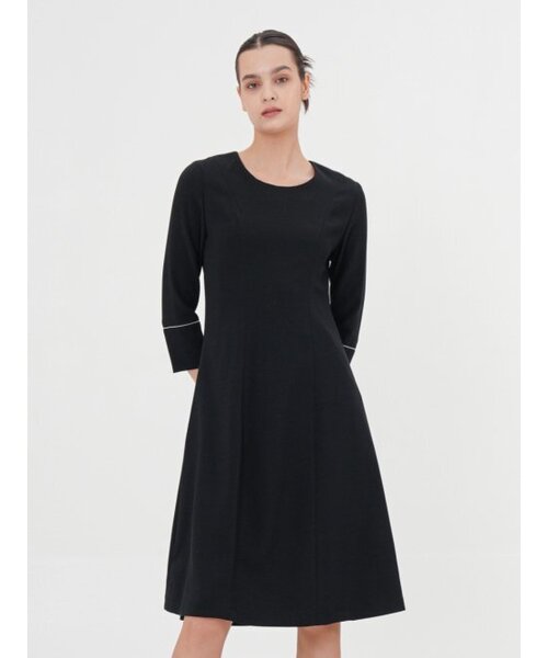ACUD(アクド)の「Chain Detail Slim Dress _Black(ワンピース・レディース・ブラック・S/M)」の2枚目の写真