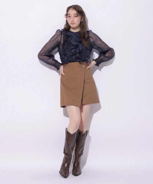 Rirandture(リランドチュール)の「スエードラップミニスカート(スカート・レディース・ベージュ/キャメル・0/1/2)」の8枚目の写真