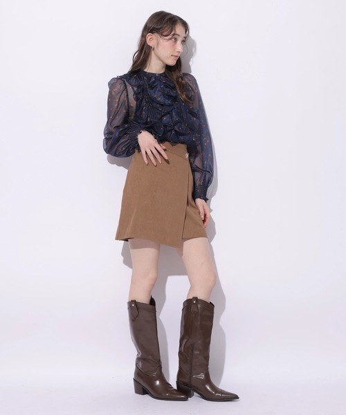 Rirandture(リランドチュール)の「スエードラップミニスカート(スカート・レディース・ベージュ/キャメル・0/1/2)」の9枚目の写真