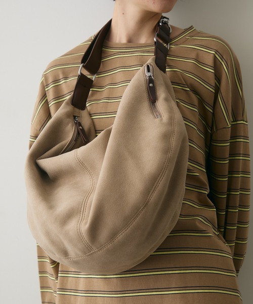 full/fill.(フルフィル)の「belt handle shoulder bag / ベルトハンドルショルダーバッグ(ショルダーバッグ・レディース・ブラック/ベージュ・FREE)」の11枚目の写真