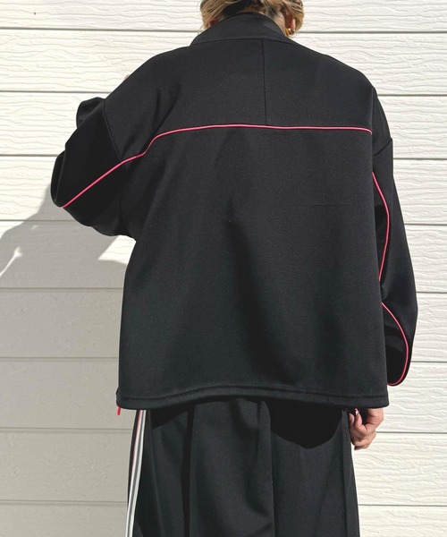 Q（キュー）の「ライントラックジャケット（その他アウター・レディース・ブラック/ライトグレー・MEDIUM）」の19枚目の写真