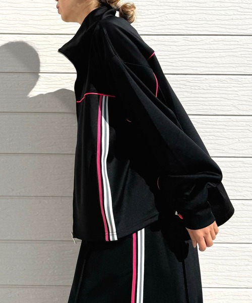 Q（キュー）の「ライントラックジャケット（その他アウター・レディース・ブラック/ライトグレー・MEDIUM）」の18枚目の写真