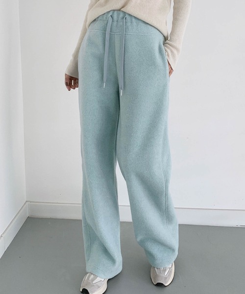LOWO(ロワ)の「バックハートポケット もこもこボアスウェットパンツ レディース リラックス(スウェットパンツ・レディース・レッド/ピンク/ミント/グレー/イエロー・FREE)」の3枚目の写真