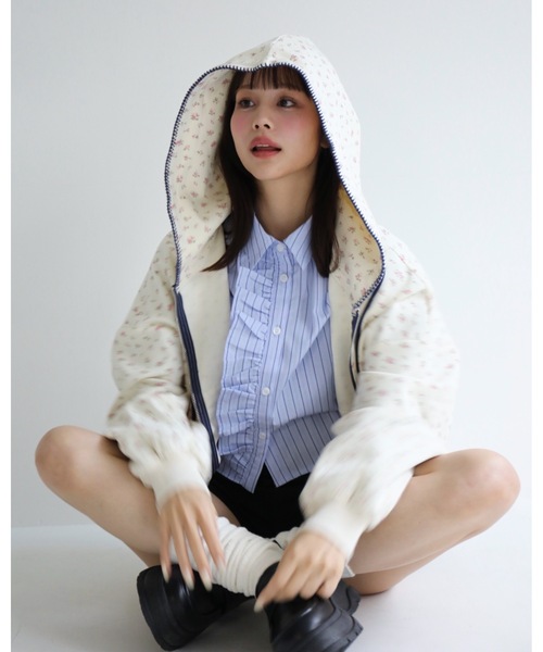 JUMELLE(ジュメロ)の「花柄ステッチフーディー(パーカー・レディース・クリーム・FREE)」の7枚目の写真