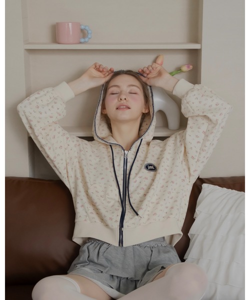 JUMELLE(ジュメロ)の「花柄ステッチフーディー(パーカー・レディース・クリーム・FREE)」の12枚目の写真