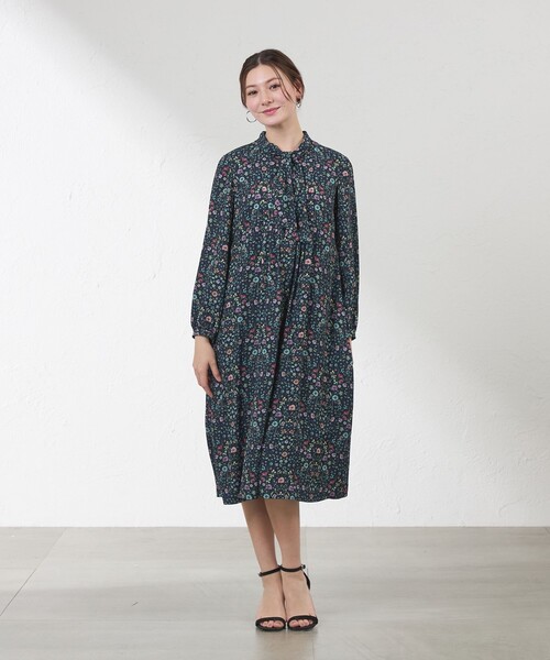 amaca（アマカ）の「【LIBERTY】ARCHWAY ボウタイワンピース（ワンピース・レディース・ダークネイビー/オフホワイト・40/38）」の4枚目の写真