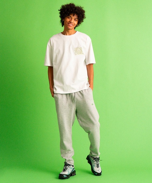 The DUFFER of ST.GEORGE(ザダファーオブセントジョージ)の「〔BLACK LABEL〕NEON LOGO PRINT TEE:CVC天竺 速乾 ネオンロゴ プリントTEE(Tシャツ/カットソー・メンズ・ブルー/ブラック/ライトグレー/ホワイト・SMALL/MEDIUM/LARGE/X-LARGE)」の5枚目の写真