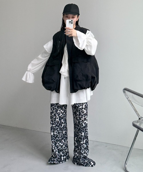 wee9s(ウィークス)の「9pockets buddy egg vest / 9ポケットバディエッグベスト(ベスト・レディース・ブラック/ホワイト・FREE)」の3枚目の写真