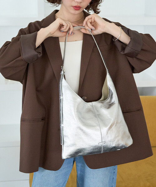 FREAK'S STORE(フリークスストア)の「限定展開 BEAURE LUNEA/ビュレルネア <本革>レザー ベルト ハンドバッグ(トートバッグ・レディース・ブラック/シルバー/ベージュ・ONE SIZE)」の12枚目の写真