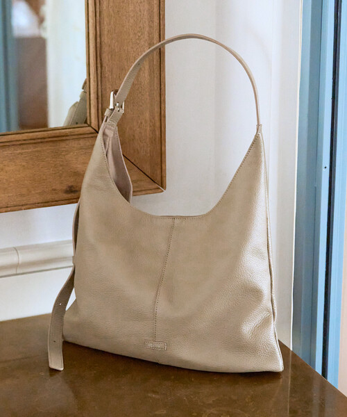 FREAK'S STORE(フリークスストア)の「限定展開 BEAURE LUNEA/ビュレルネア <本革>レザー ベルト ハンドバッグ(トートバッグ・レディース・ブラック/シルバー/ベージュ・ONE SIZE)」の15枚目の写真