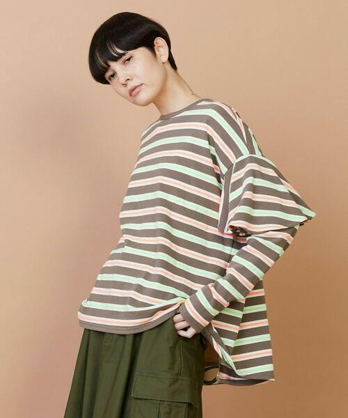 FRAPBOIS(フラボア)の「サーフェスボーダー カットソー(Tシャツ/カットソー・レディース・ブラック/グレイッシュベージュ・1)」の13枚目の写真