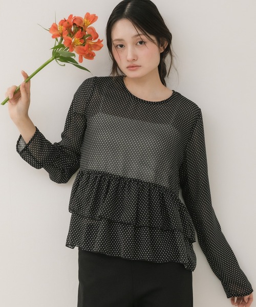 HEILIS(ヘイリス)の「ペプラムシアードットプルオーバー / シアートップス ドット 水玉 ブラウス カットソー トップス ペプラム フリル 韓国 春服 秋服 夏服 オフィスカジュアル 通勤 きれいめ ガーリー フレンチシック(シャツ/ブラウス・レディース・ブラック/アイボリー・FREE)」の2枚目の写真