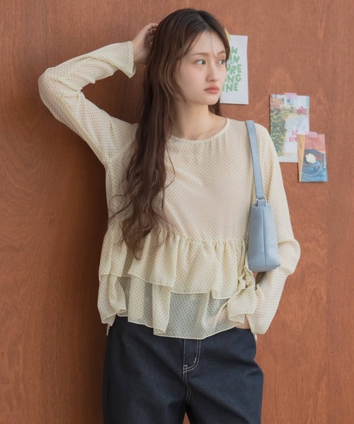 HEILIS(ヘイリス)の「ペプラムシアードットプルオーバー / シアートップス ドット 水玉 ブラウス カットソー トップス ペプラム フリル 韓国 春服 秋服 夏服 オフィスカジュアル 通勤 きれいめ ガーリー フレンチシック(シャツ/ブラウス・レディース・ブラック/アイボリー・FREE)」の11枚目の写真