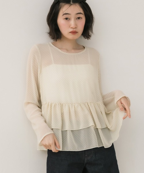 HEILIS(ヘイリス)の「ペプラムシアードットプルオーバー / シアートップス ドット 水玉 ブラウス カットソー トップス ペプラム フリル 韓国 春服 秋服 夏服 オフィスカジュアル 通勤 きれいめ ガーリー フレンチシック(シャツ/ブラウス・レディース・ブラック/アイボリー・FREE)」の15枚目の写真