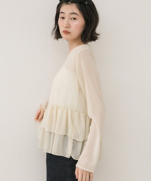 HEILIS(ヘイリス)の「ペプラムシアードットプルオーバー / シアートップス ドット 水玉 ブラウス カットソー トップス ペプラム フリル 韓国 春服 秋服 夏服 オフィスカジュアル 通勤 きれいめ ガーリー フレンチシック(シャツ/ブラウス・レディース・ブラック/アイボリー・FREE)」の17枚目の写真