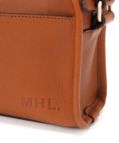 MHL.(エムエイチエル)の「SUPPLE LEATHER(ショルダーバッグ・レディース・ブラック/ブラウン系その他・FREE)」の10枚目の写真