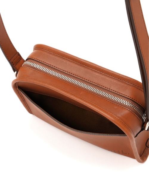 MHL.(エムエイチエル)の「SUPPLE LEATHER(ショルダーバッグ・レディース・ブラック/ブラウン系その他・FREE)」の10枚目の写真