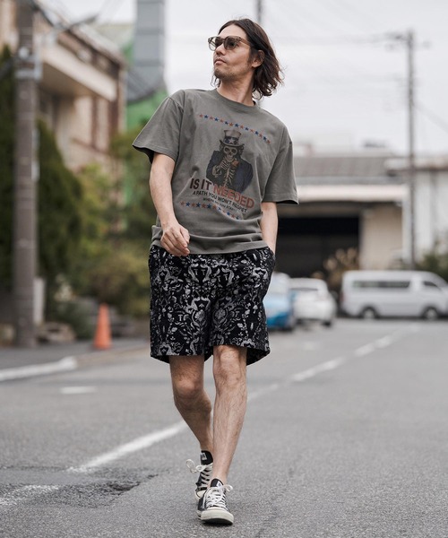 CAMBIO(カンビオ)の「mt10264- プリントT(IS IT NEEDED) Tシャツ(CASD-170)(Tシャツ/カットソー・メンズ・ライトイエロー/ホワイト系その他/スミクロ・XL/L/M/S)」の4枚目の写真