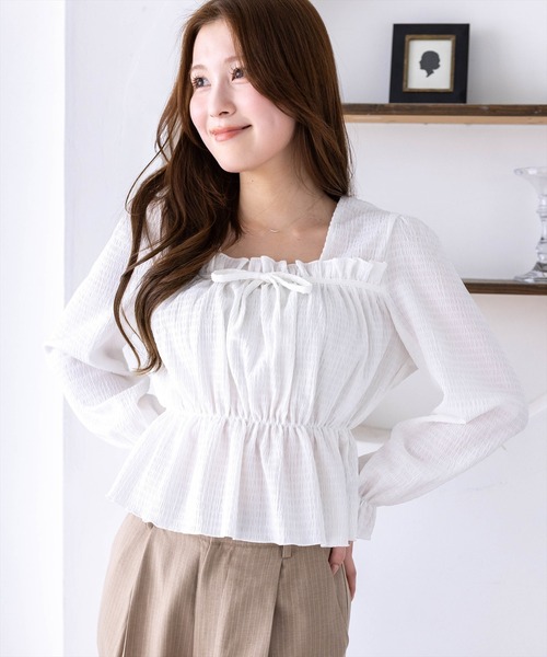 clear（クリア）の「楊柳フロントリボンブラウス[大人 フェミニン ガーリー]≪新作≫（シャツ/ブラウス・レディース・オフホワイト/ブラック/サックスブルー・F）」の2枚目の写真