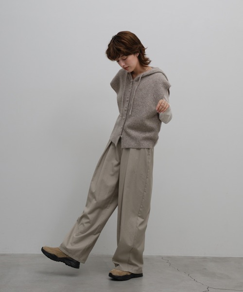select MOCA(セレクトモカ)の「【3サイズ展開】スウェードモックシューズ(スニーカー・レディース・ベージュ/チャコールグレー/ブラウン・LARGE/MEDIUM/SMALL)」の4枚目の写真