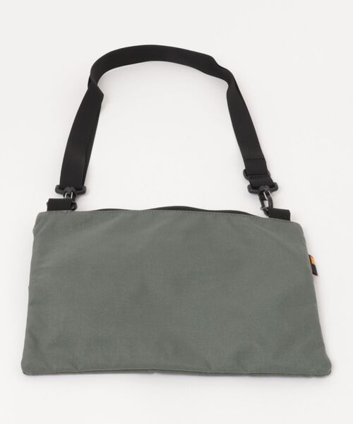 TSURUYA（ツルヤ）の「《KELTY》VINTAGE FLAT POUCH SM（ショルダーバッグ・メンズ・セージグリーン・フリー）」の5枚目の写真