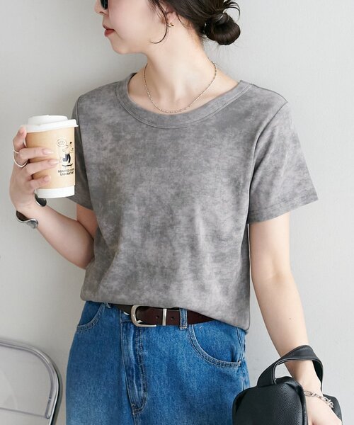 DISCOAT(ディスコート)の「【WEB限定】ピグメントコンパクトUネックTシャツ(Tシャツ/カットソー・レディース・チャコールグレー/モカ/ライトベージュ・MEDIUM)」の3枚目の写真