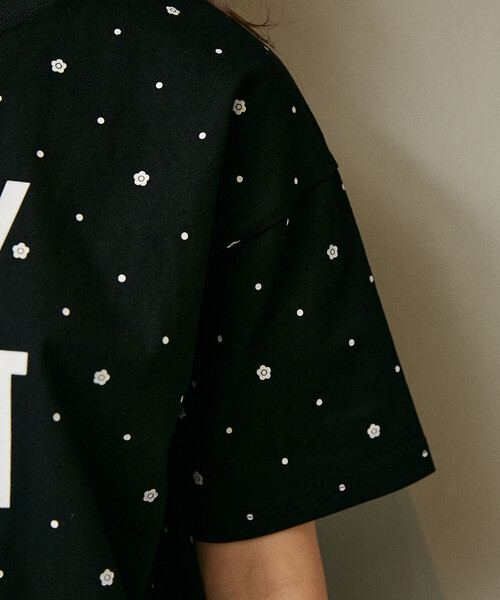 MARY QUANT × PUBLUX/マリークワント 総柄 プリント フロッキー ロゴ T