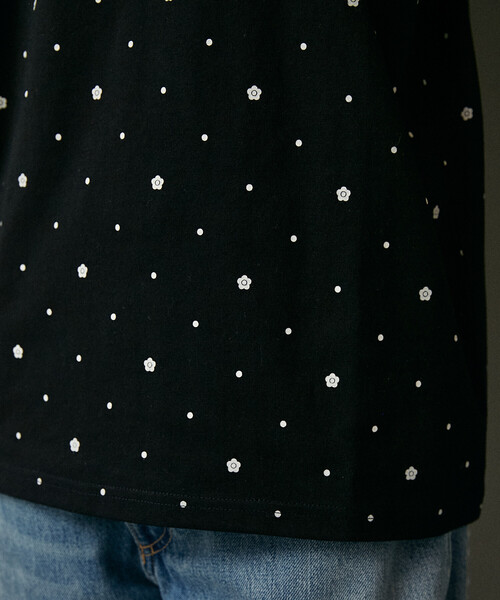 マリークワント PUBLUX/ フロッキー ロゴ Tシャツ今期限定品 MARY QUANT × PUBLUX/マリークワント 総柄 プリント フロッキー ロゴ T