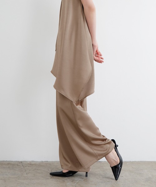 LIAN（リアン）の「サテンイージーパンツ（その他パンツ・レディース・アイボリー/ベージュ/ブラック・FREE）」の14枚目の写真