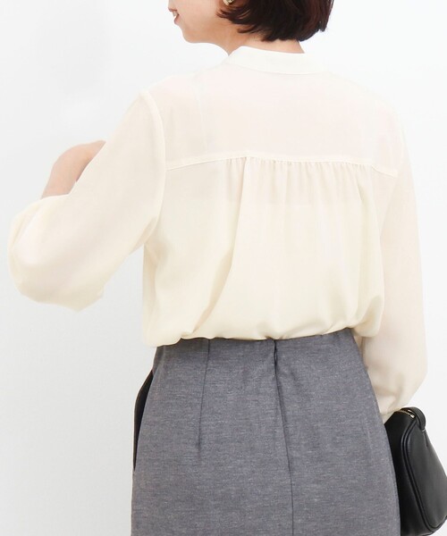 MICO COULIER（ミコクリエ）の「ジョーゼットフリルボウタイブラウス（シャツ/ブラウス・レディース・サックスブルー/ネイビー/キナリ・38）」の10枚目の写真