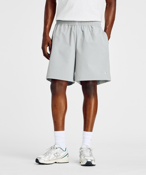 NEW BALANCE(ニューバランス)の「アスレチックスストレッチウーブンショーツ7インチ(その他パンツ・メンズ・ブラック/ライトグレー・SMALL/MEDIUM/LARGE/X-LARGE/XX-LARGE)」の1枚目の写真