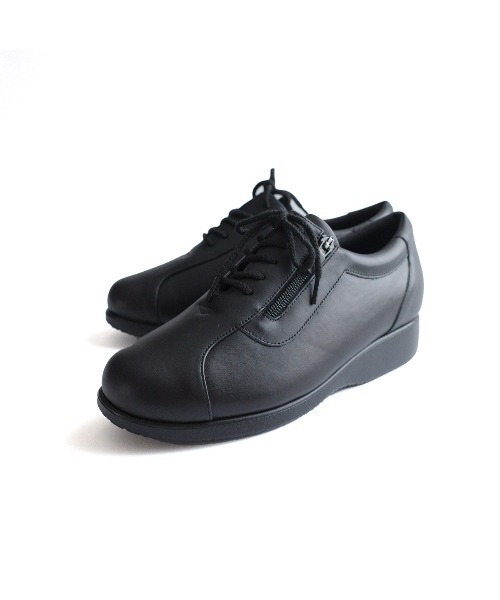 Pointer(shoes)(ポインター)の「【日本製 本革】 コンフォートシューズ /スニーカー(スニーカー・レディース・ブラック系その他2/ダークベージュ/ワイン/グレー/グレイッシュベージュ/ブラック/ブラック系その他3/ブラック系その他/グレー系その他・22.5cm/22cm/23.5cm/23cm/24.5cm/24cm)」の2枚目の写真