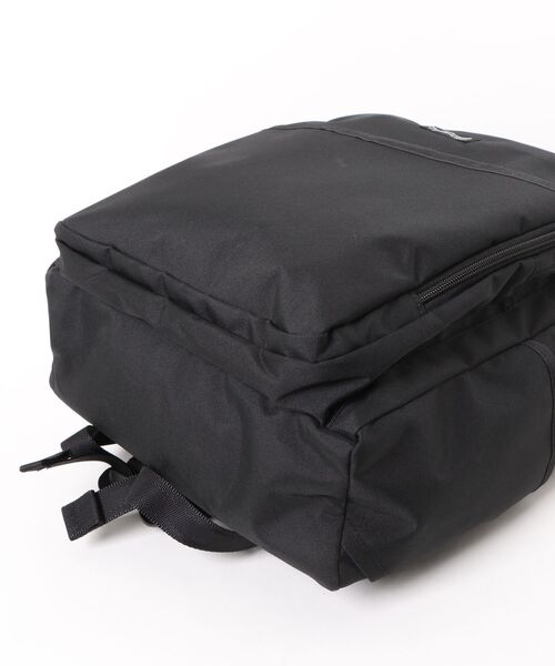 WILDERNESS EXPERIENCE（ウィルダネスエクスペリエンス）の「【WILDERNESS EXPERIENCE/ウィルダネスエクスペリエンス】Post Graduate/ポストグラデュエート/バックパック/21L/ユニセックス（バックパック/リュック・メンズ・ブラック・フリー）」の3枚目の写真