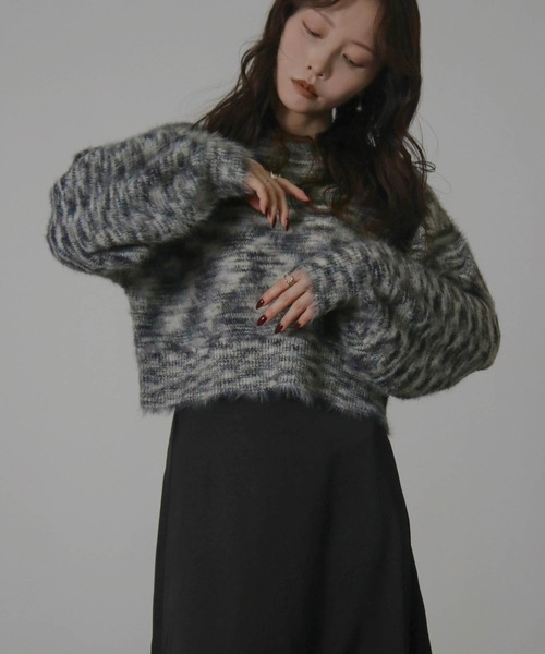 NYLAUS（ナイラス）の「【SG】ショート丈 ボリューム袖 シャギーニット プルオーバー（ニット/セーター・レディース・サックスブルー/ホワイト×ブラック/オフホワイト/パープル・M）」の3枚目の写真