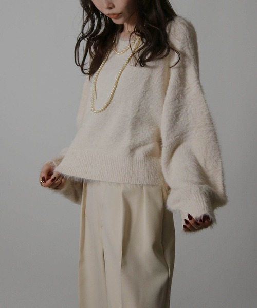 NYLAUS（ナイラス）の「【SG】ショート丈 ボリューム袖 シャギーニット プルオーバー（ニット/セーター・レディース・サックスブルー/ホワイト×ブラック/オフホワイト/パープル・M）」の2枚目の写真