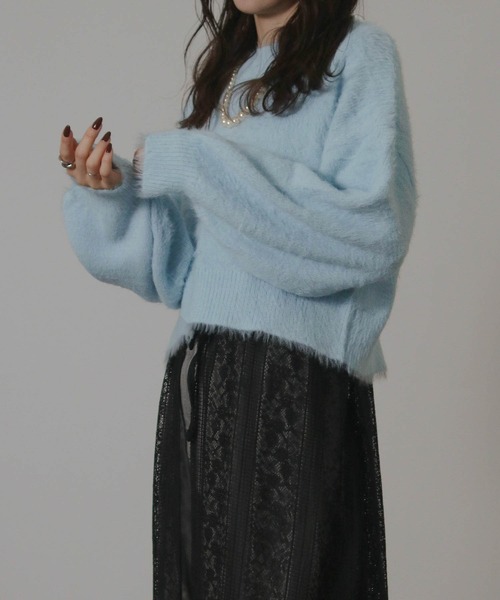 NYLAUS（ナイラス）の「【SG】ショート丈 ボリューム袖 シャギーニット プルオーバー（ニット/セーター・レディース・サックスブルー/ホワイト×ブラック/オフホワイト/パープル・M）」の4枚目の写真