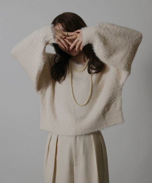 NYLAUS（ナイラス）の「【SG】ショート丈 ボリューム袖 シャギーニット プルオーバー（ニット/セーター・レディース・サックスブルー/ホワイト×ブラック/オフホワイト/パープル・M）」の5枚目の写真