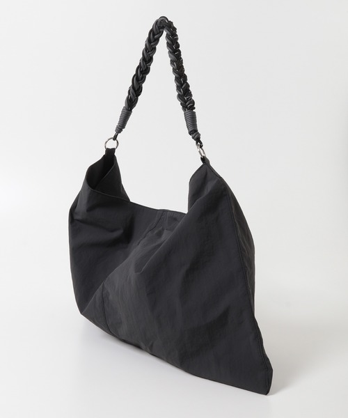 KBF（ケイビーエフ）の「ロープナイロンBAG（ショルダーバッグ・レディース・チャコールグレー/カーキ・ONE）」の5枚目の写真