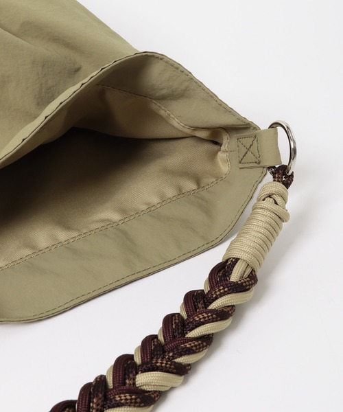 KBF（ケイビーエフ）の「ロープナイロンBAG（ショルダーバッグ・レディース・チャコールグレー/カーキ・ONE）」の12枚目の写真